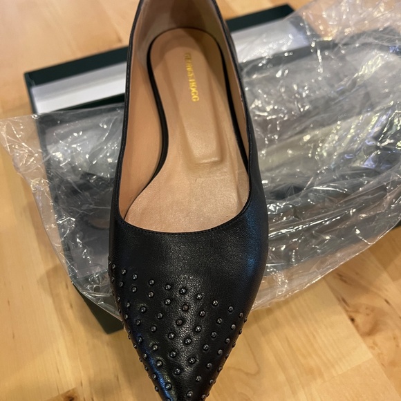 Super versatile black leather studded ballet flats by George Hogg - Picture 3 of 5